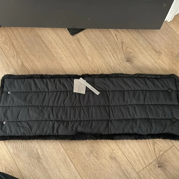 Zara black fur reversible neck warmer nwt ❄️ - Picture 3 of 4